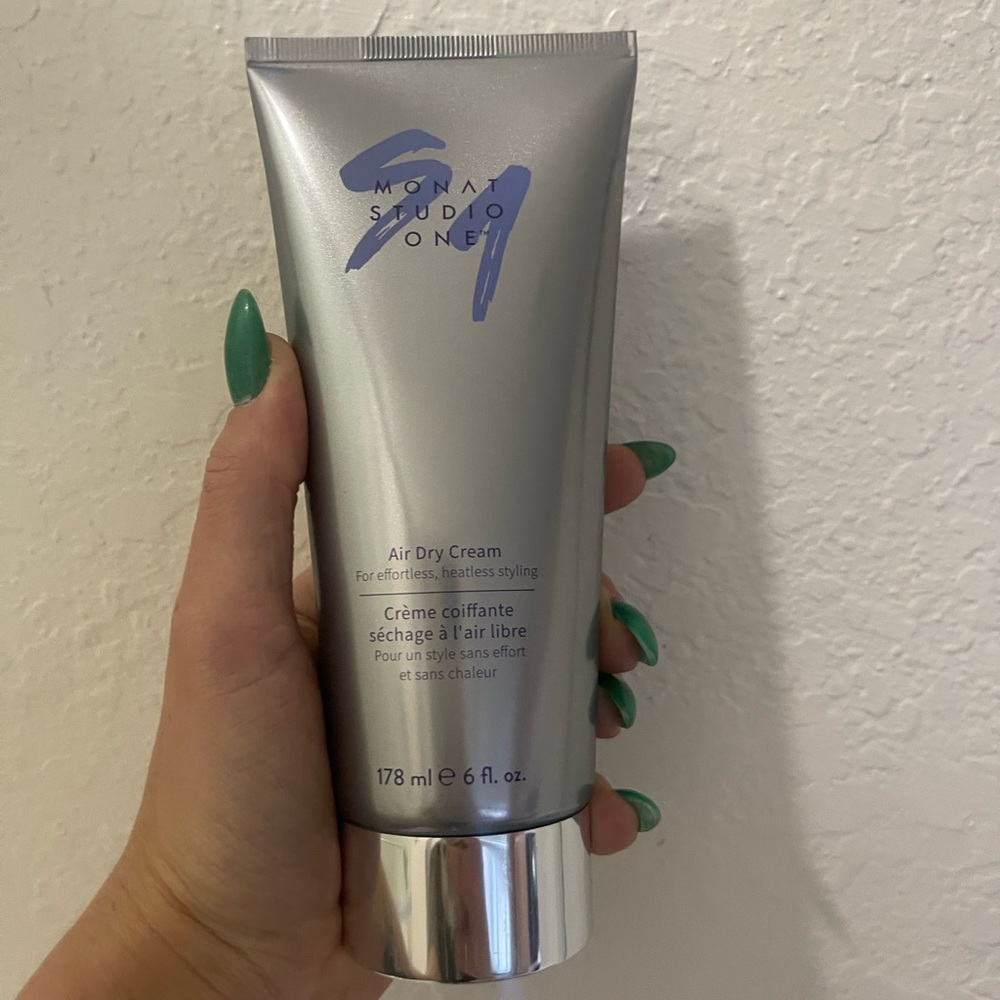 Monat Air dry cream sealed